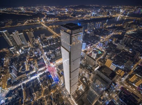 誰戴起了千年長沙城的王冠