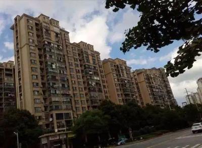 天價學(xué)區(qū)房一去不返,長沙會不會跟進?