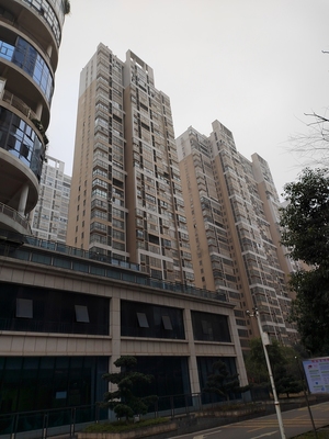 長沙市鈺龍天下法拍房(帶長郡雙語實驗中學學區)